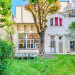 MONTMARTRE Sacré-Coeur, appartement jardin 6 à 8P