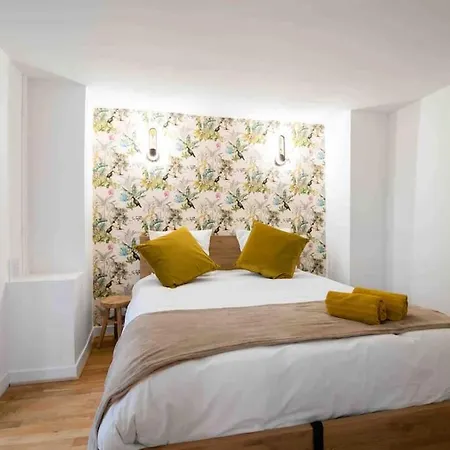 Appartamento Montmartre Sacré-coeur, Jardin 6 à 8p Parigi